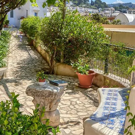 게스트하우스 Giardini Luxury 4*